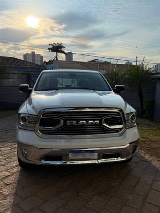 RAM 1500 5.7 V8 GASOLINA LIMITED CD 4X4 AUTOMÁTICO RAM 1500 5.7 V8 GASOLINA LIMITED CD 4X4 AUTOMÁTICO
